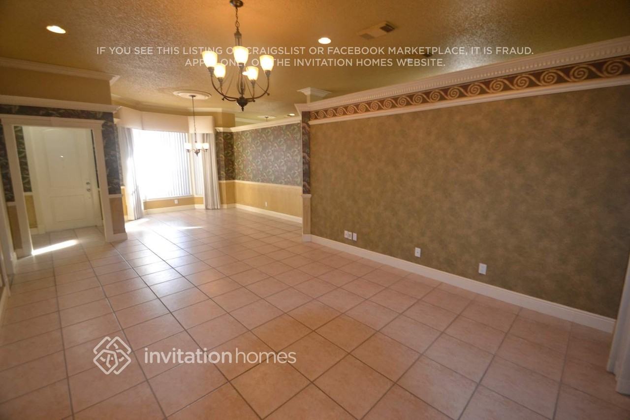 5373 Sw 34th Way - Photo 2 of 13
