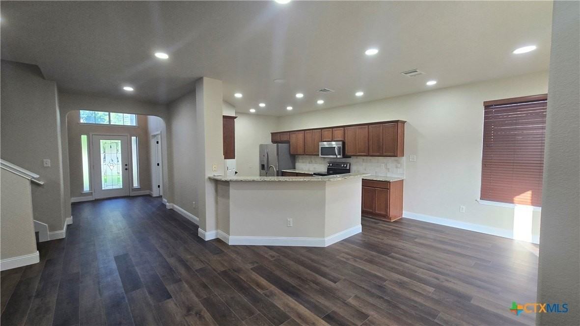 235 Lottie Ln - Photo 4 of 35