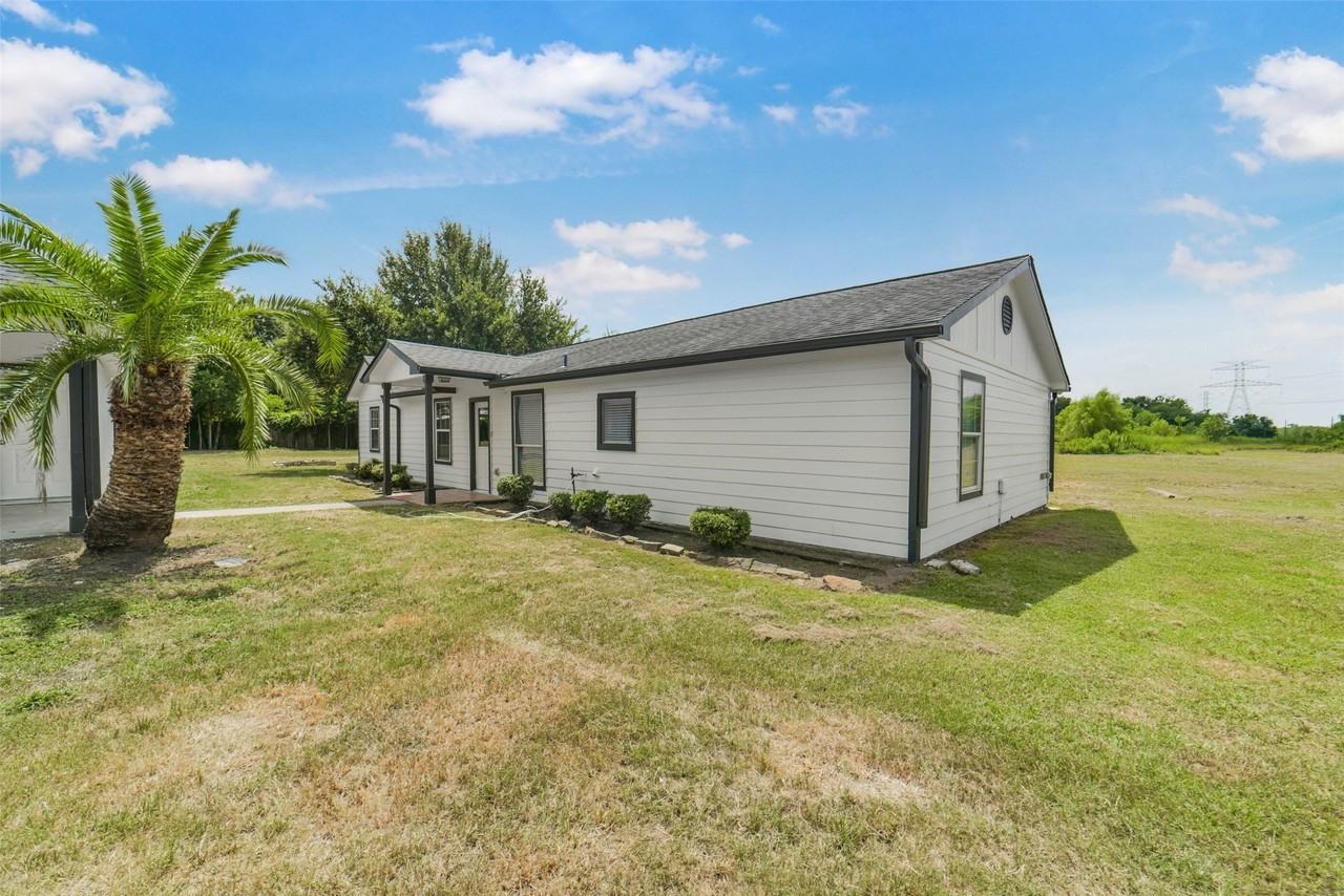 22405 Beckendorff Rd - Photo 5 of 45