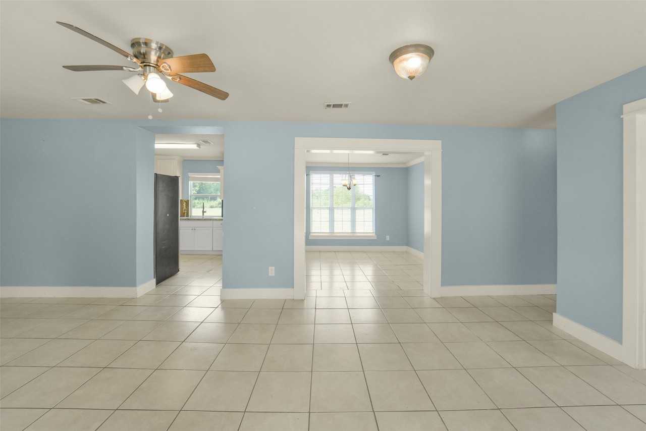 22405 Beckendorff Rd - Photo 7 of 45