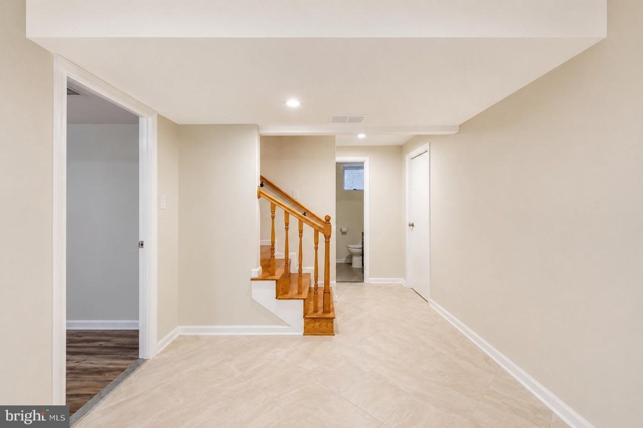 2933 Arizona Ave Nw - Photo 3 of 34