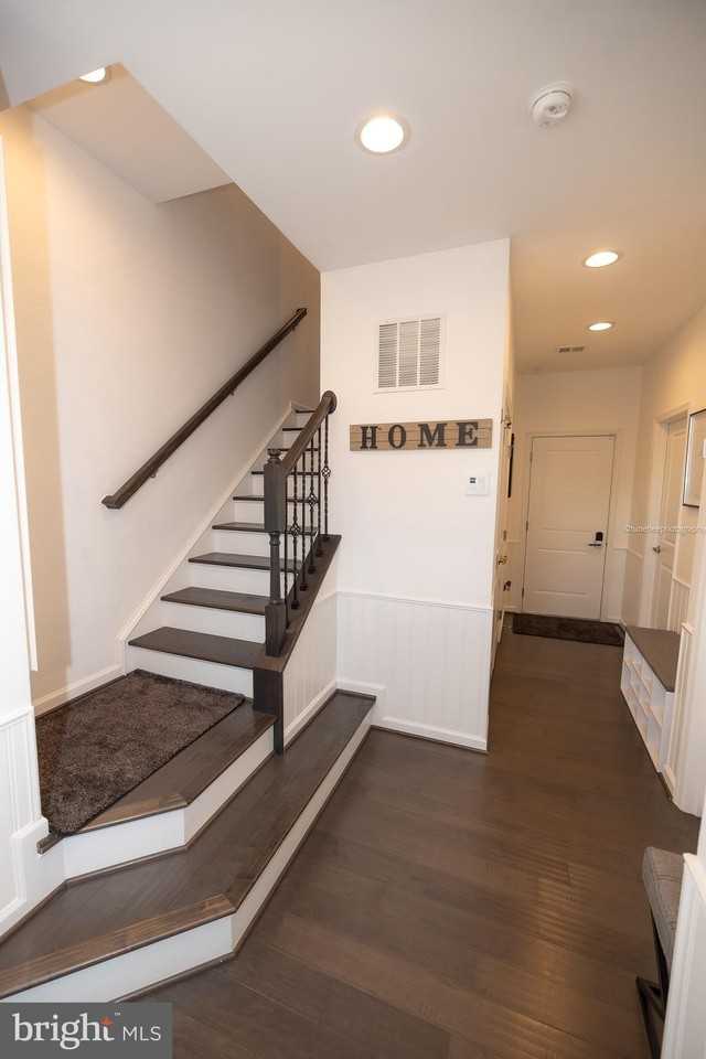 3620 Commodore Joshua Barney Dr Ne - Photo 4 of 50