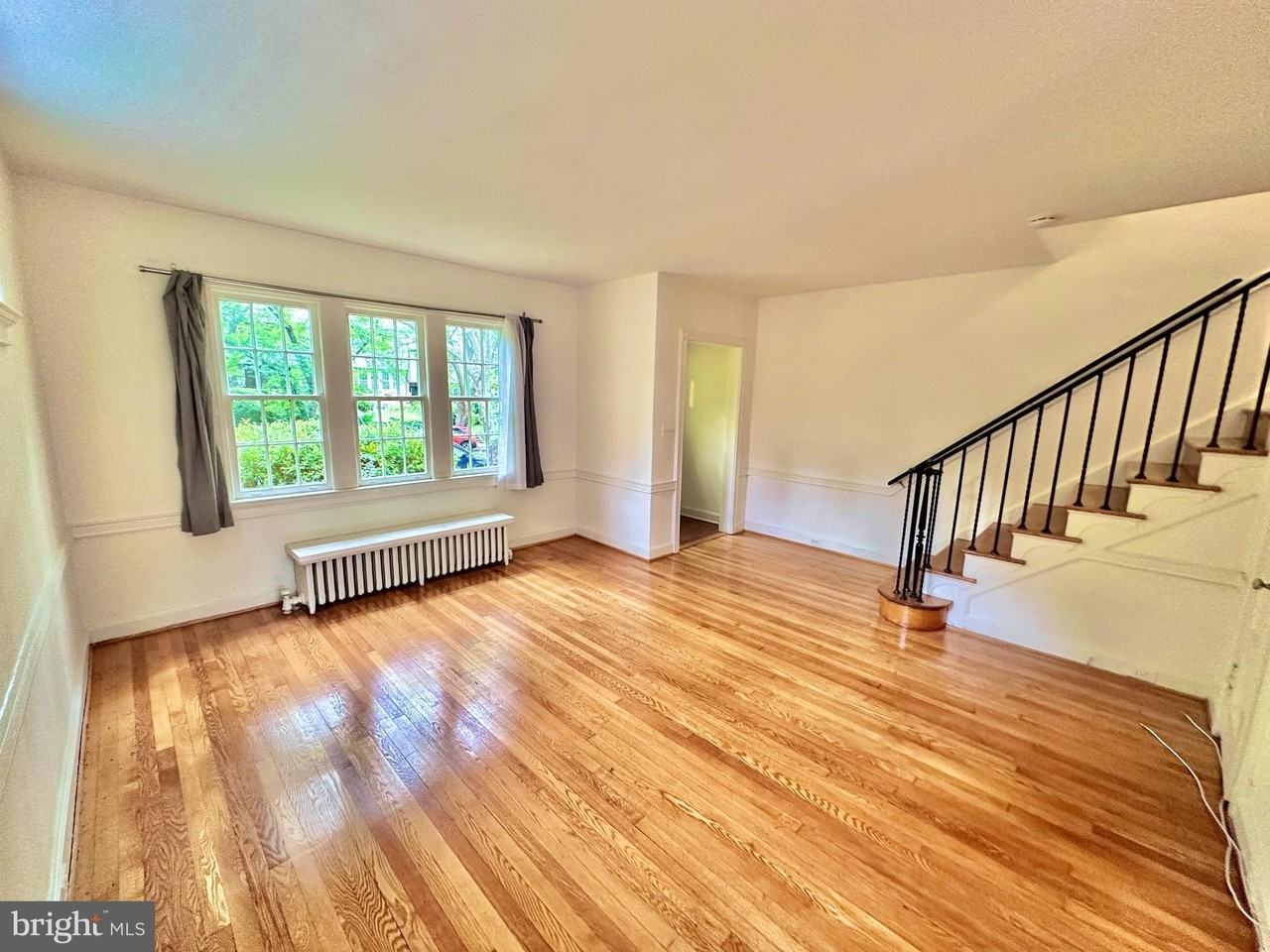 4422 Greenwich Pkwy Nw - Photo 5 of 50