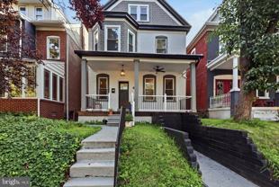 705 W 19th St - Photo 1 of 1