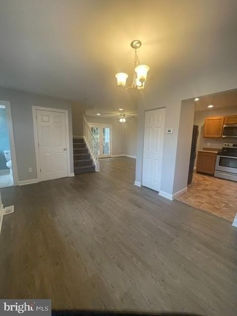 2221 Dickens Ter - Photo 2 of 22