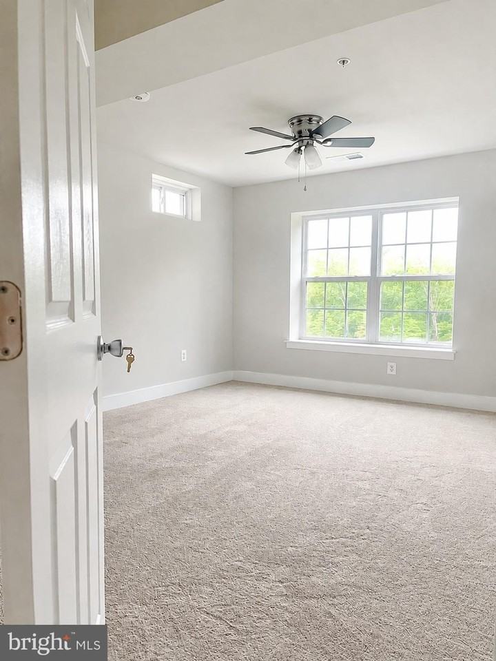 4174 Charles Dickens Dr - Photo 2 of 8