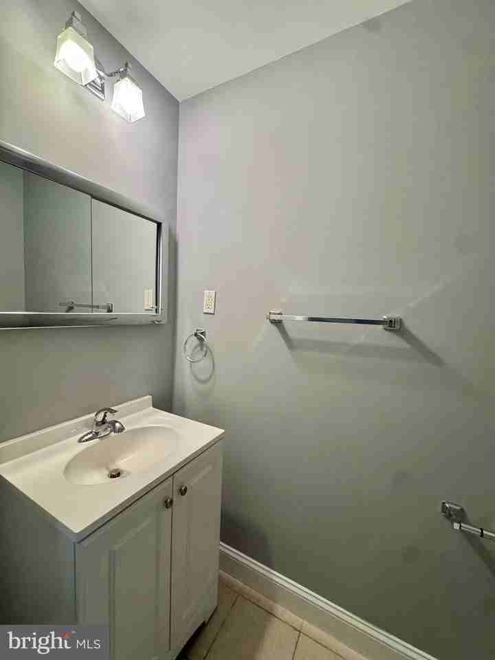 4908 Rocky Spring Ln - Photo 6 of 36