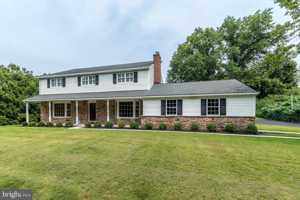 featured image of 38 Chestnut Valley Dr