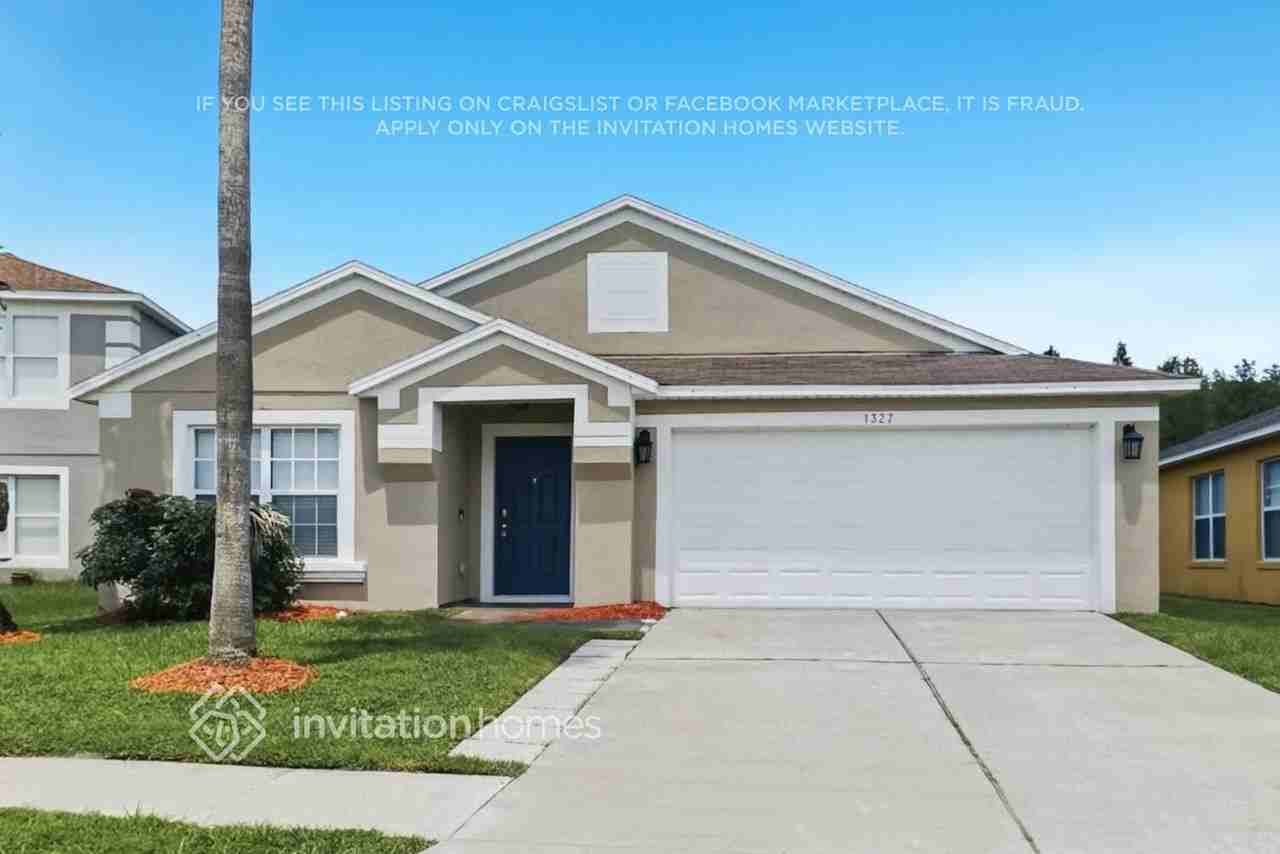 1327 Aguacate Ct
