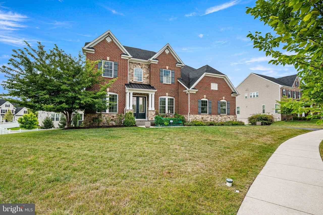 602 Dolmens Ln - Photo 2 of 50