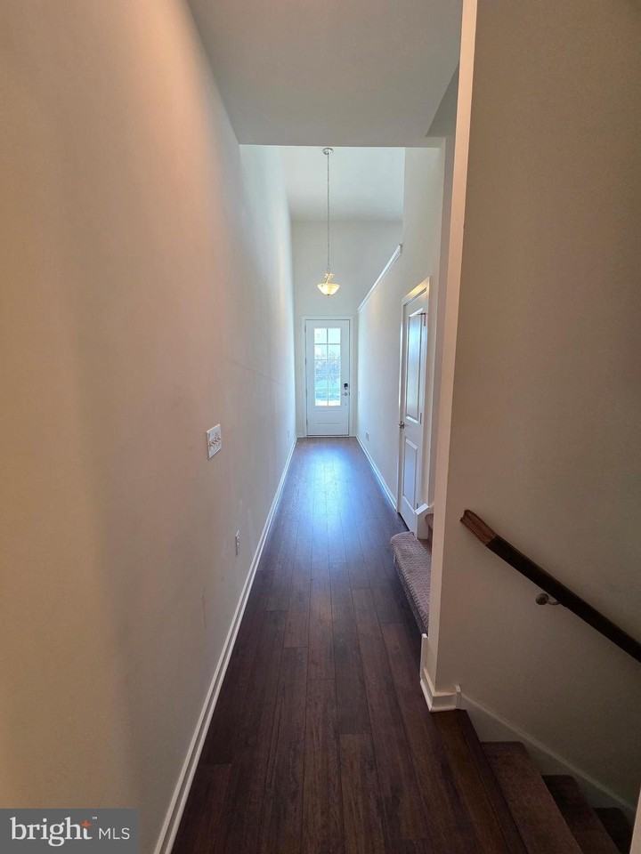 1802 Boulder Dr - Photo 3 of 32