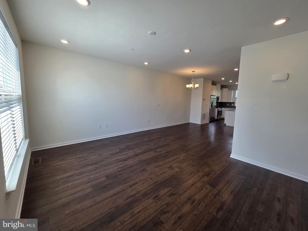 1802 Boulder Dr - Photo 5 of 32