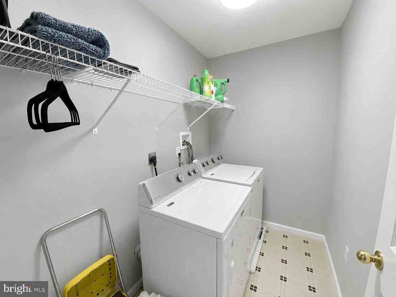 103 Red Rock Cir - Photo 3 of 9