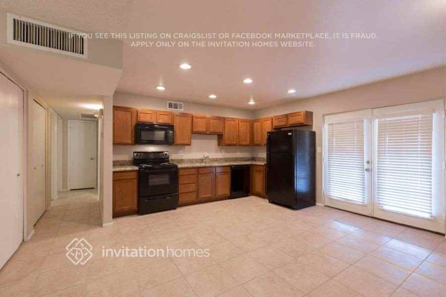1800 W Mountain View Cir - Photo 5 of 20