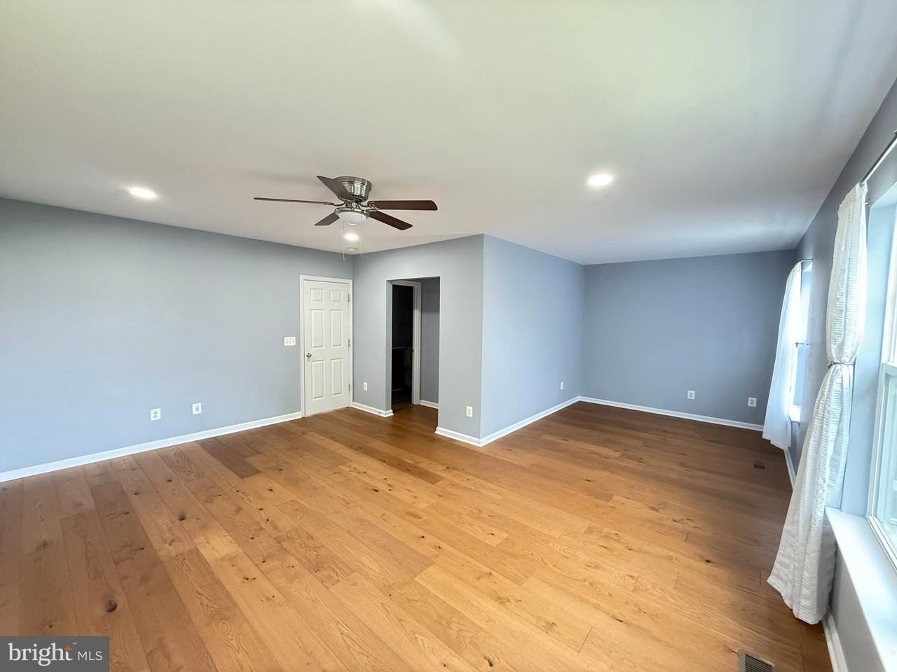 113 Gretchen Ct - Photo 4 of 43