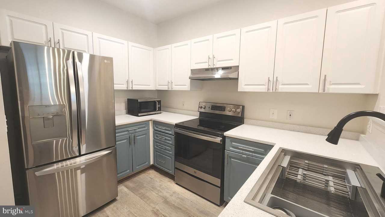 3009 Nicosh Cir #4303 - Photo 4 of 25