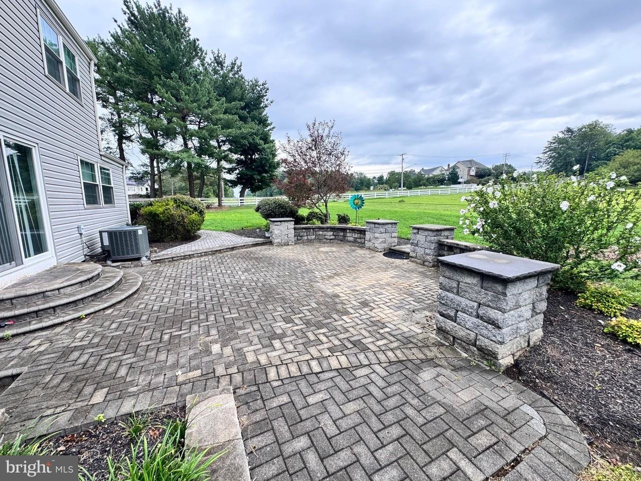 3001 Gatepost Ln - Photo 4 of 19