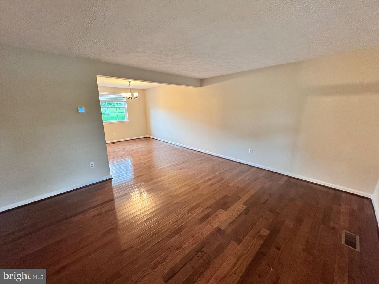 3001 Gatepost Ln - Photo 6 of 19