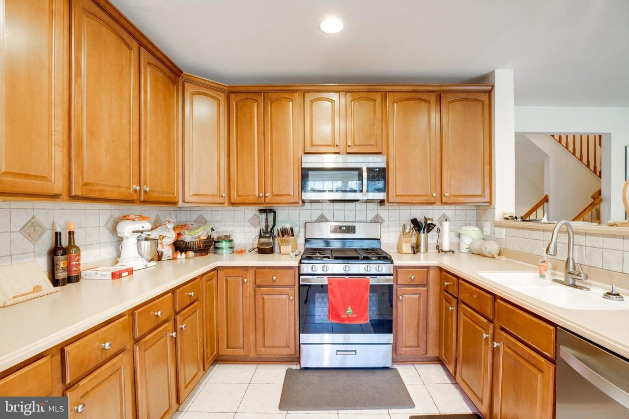 4594 Barringer Pl - Photo 2 of 33