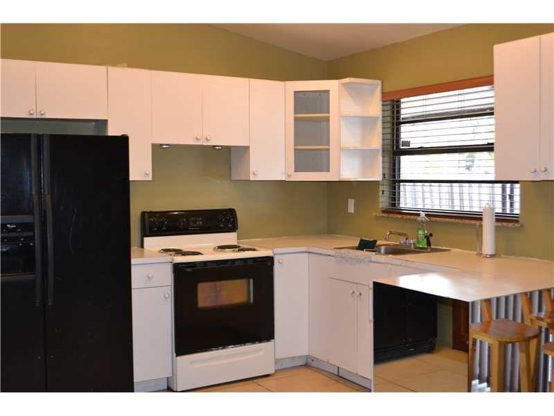 12765 NW 10th Ave - Photo 2 of 5