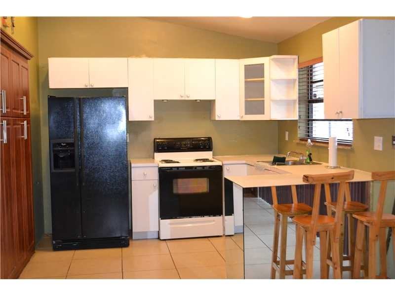 12765 NW 10th Ave - Photo 3 of 5