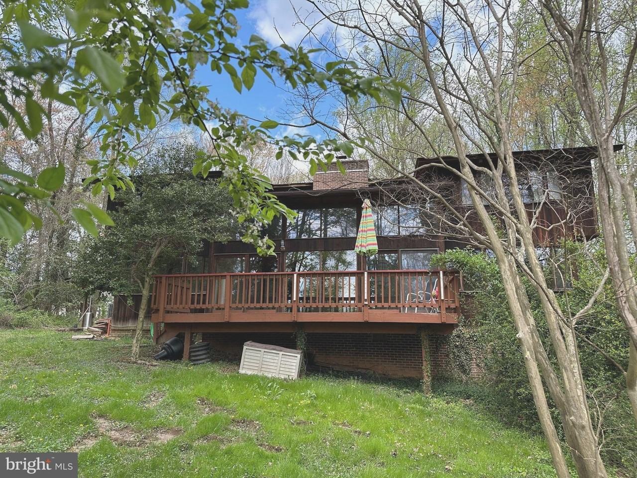 6022 Munson Hill Rd - Photo 3 of 47