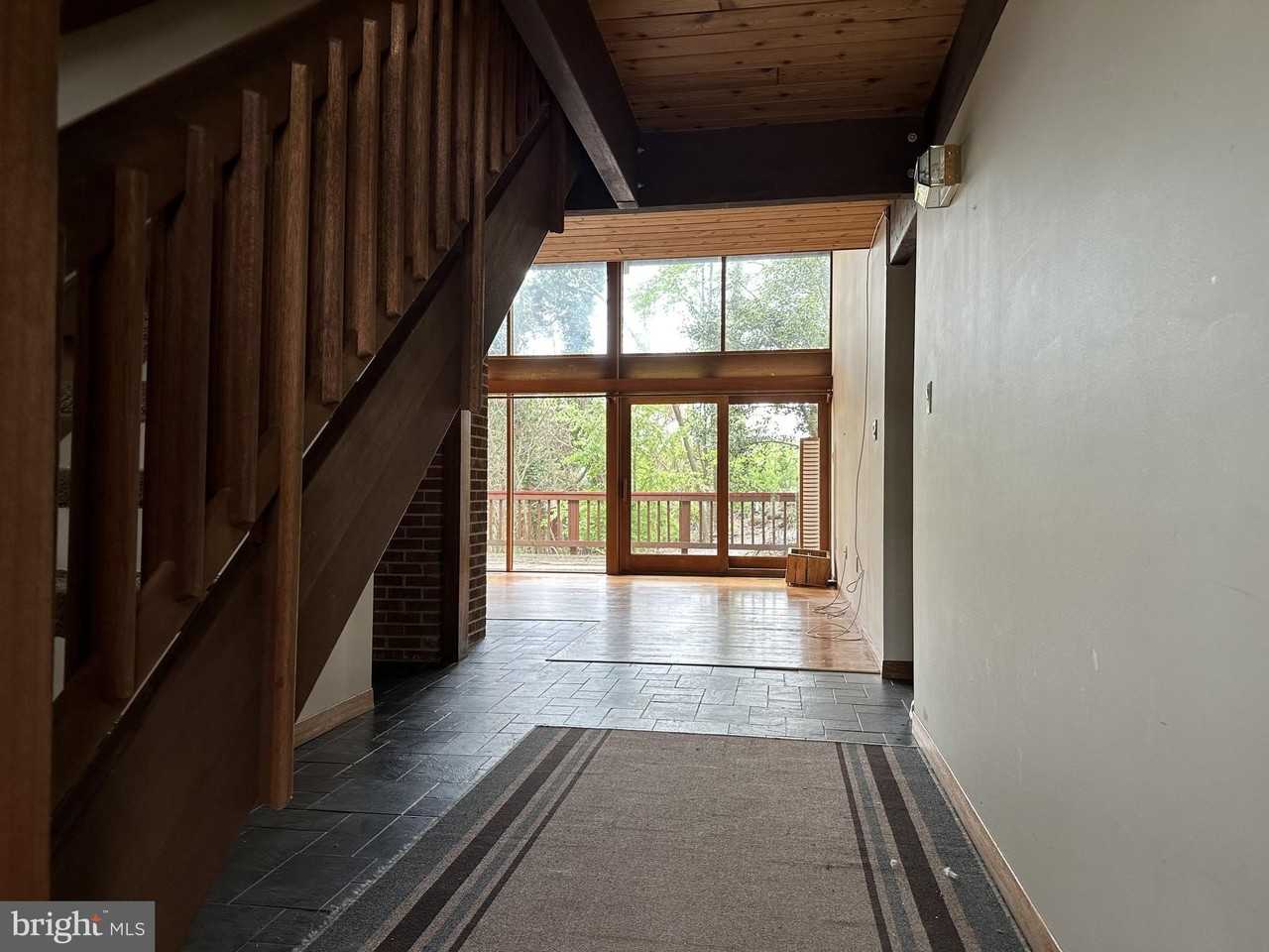 6022 Munson Hill Rd - Photo 5 of 47