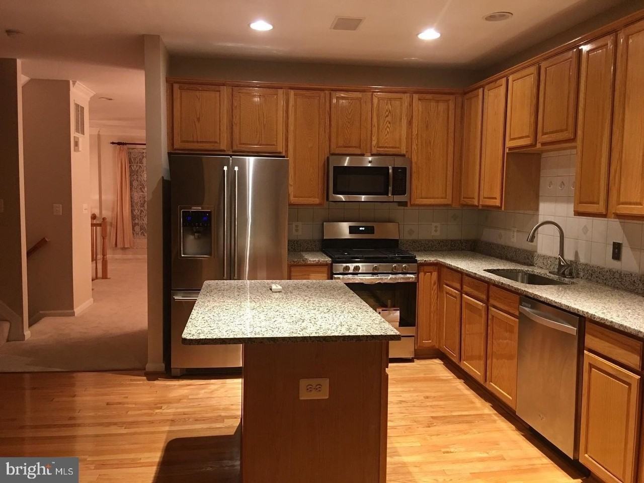 6264 Shackelford Ter - Photo 5 of 19
