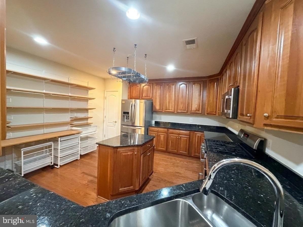 2905 Saintsbury Plz #317 - Photo 5 of 30