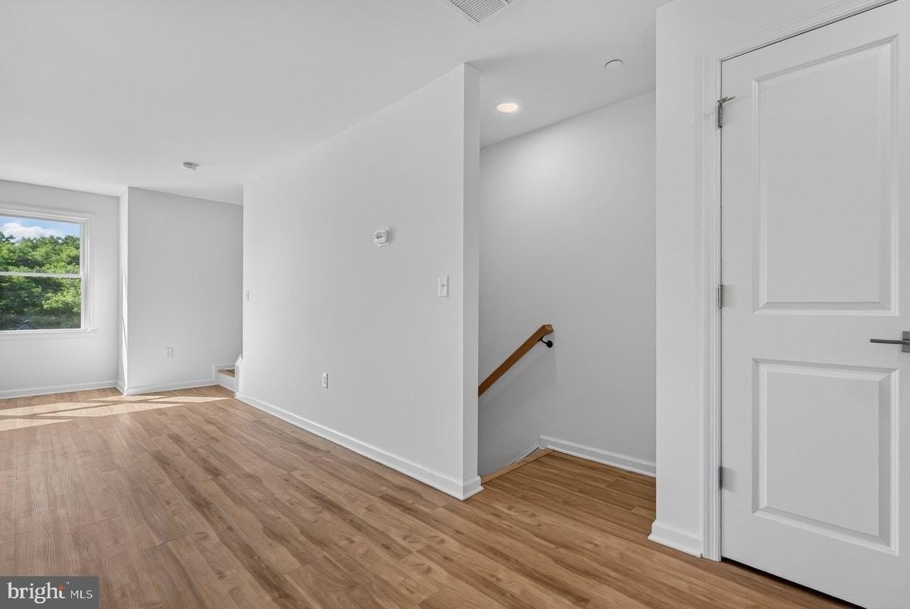 963 Woodstock Commons Pl #107A - Photo 2 of 24