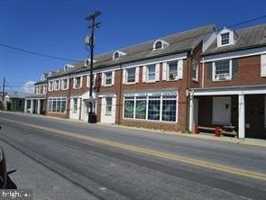 featured image of 383 E King St #1