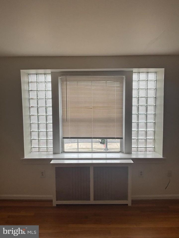 383 E King St #1 - Photo 5 of 12