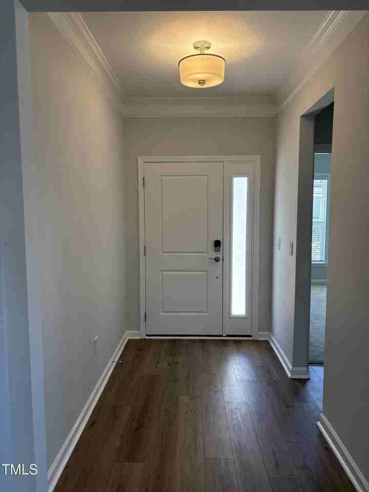 152 Highpointe Dr - Photo 4 of 31