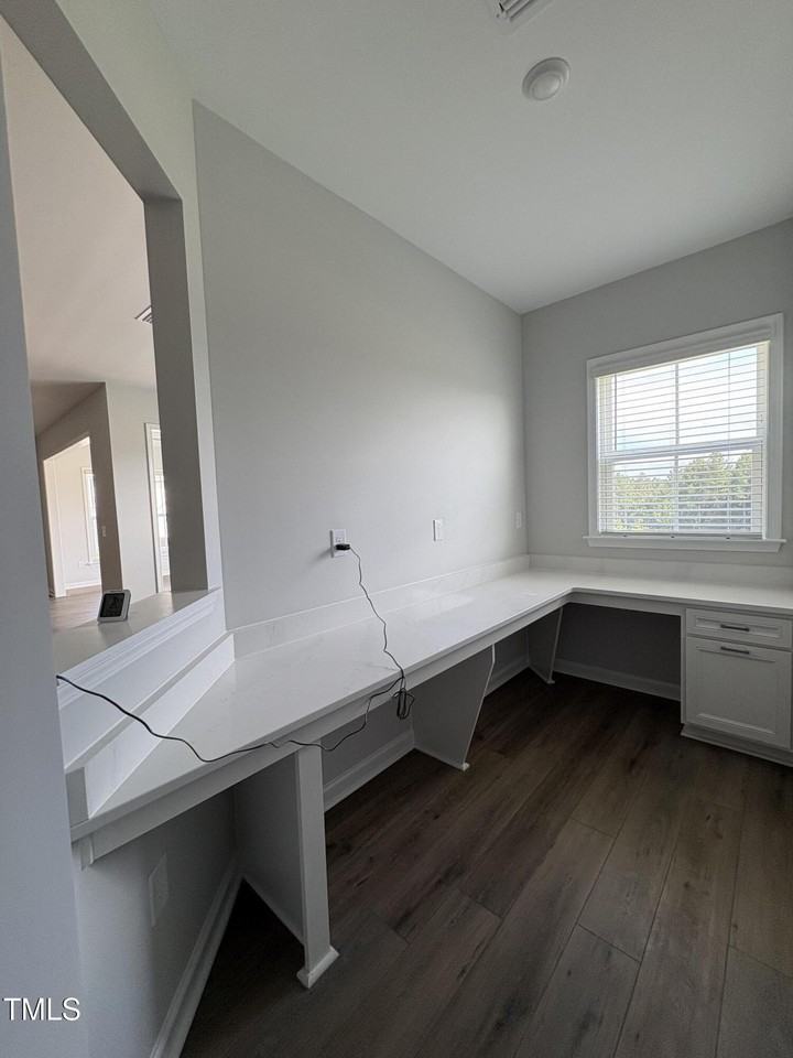152 Highpointe Dr - Photo 5 of 31