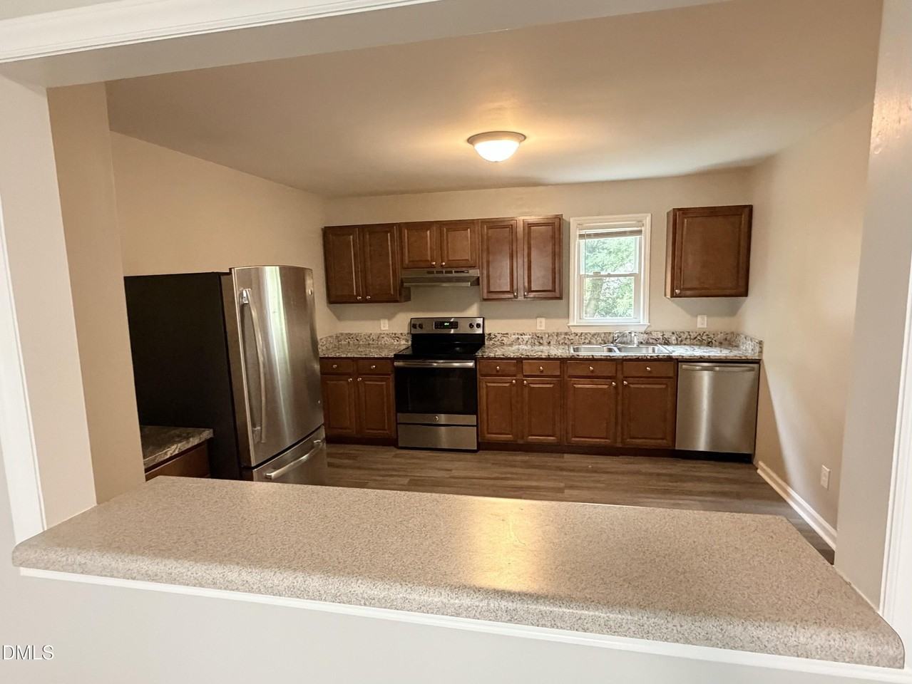 404 Canal St #B - Photo 4 of 22