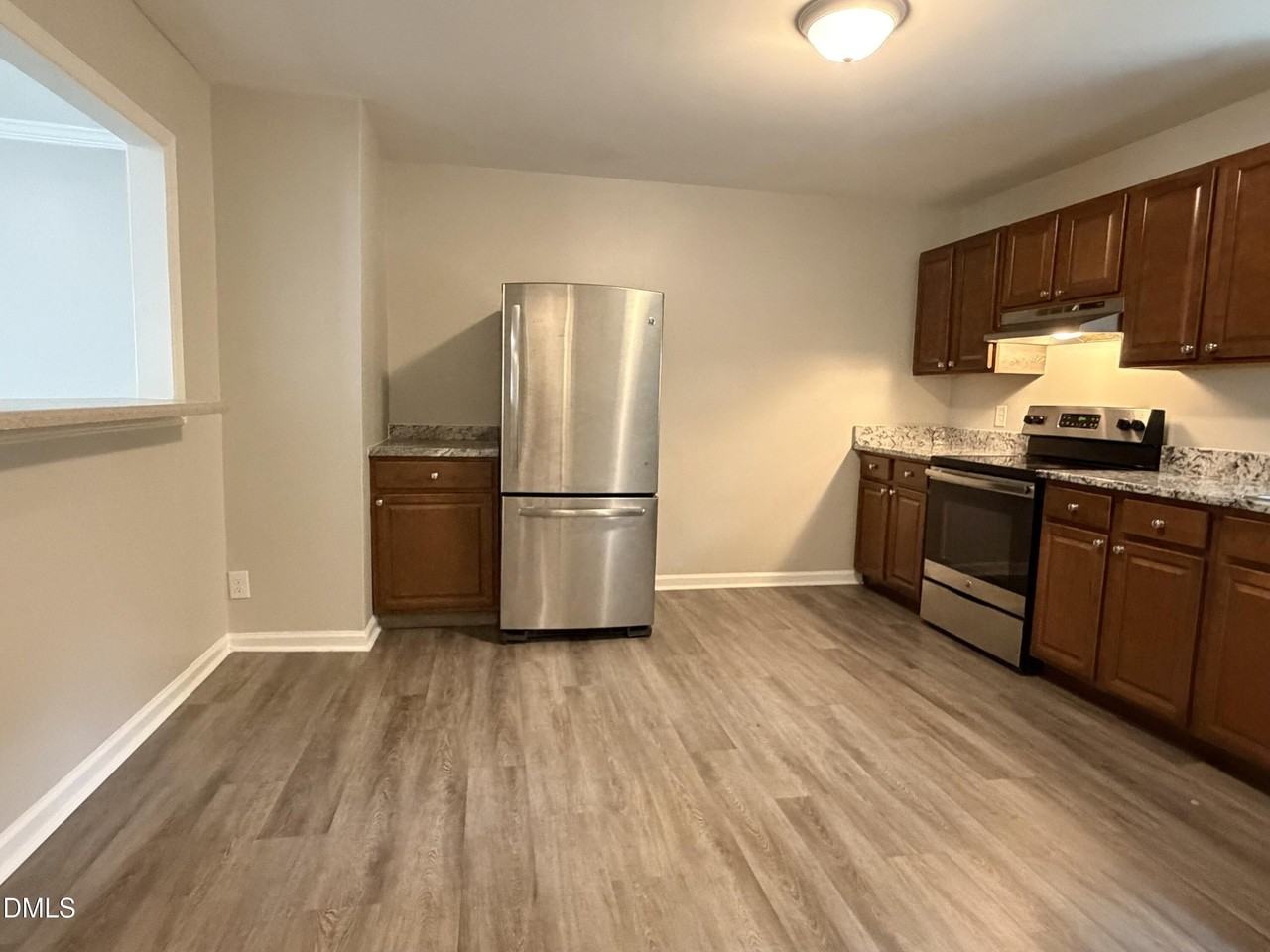 404 Canal St #B - Photo 6 of 22