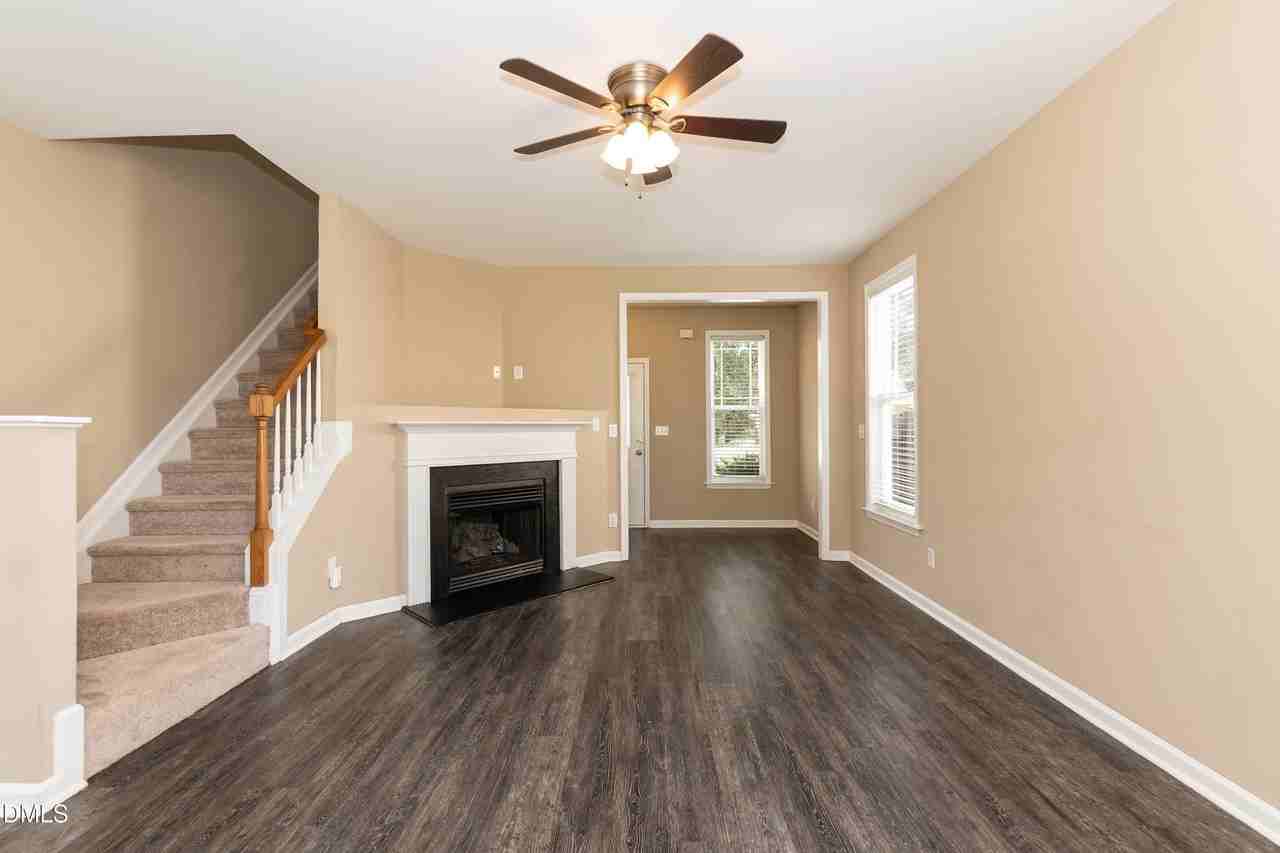 104 Hutson Ln - Photo 3 of 32