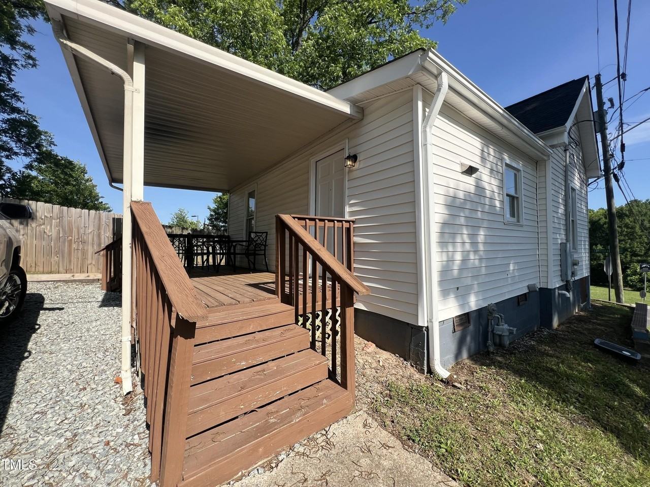 216 E Corporation St - Photo 5 of 11