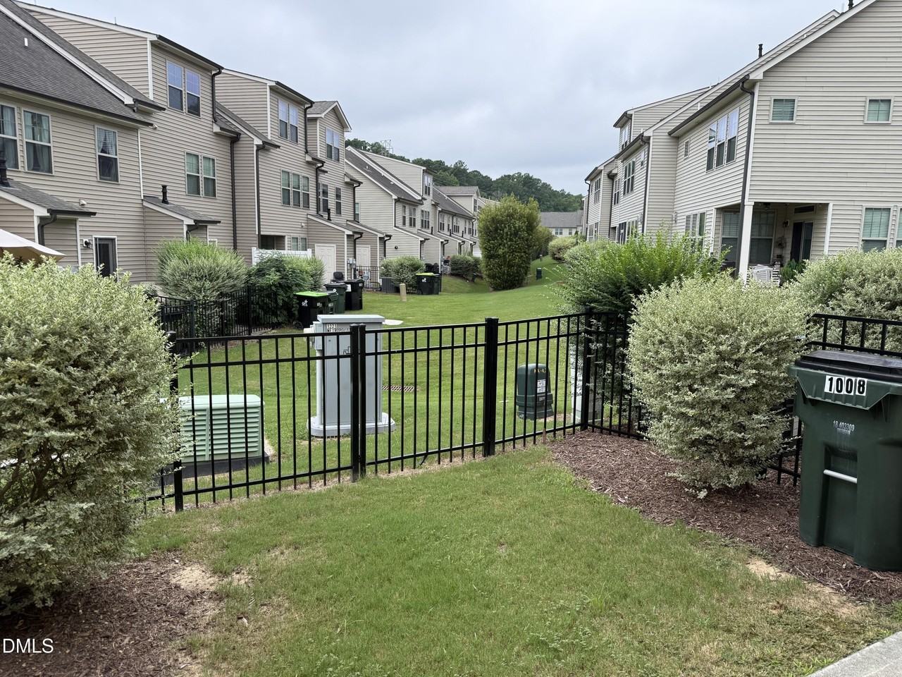 1008 Midtowne Way - Photo 2 of 21