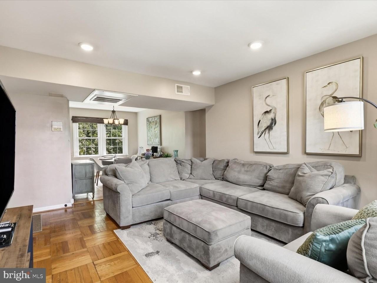 6622 10th St #C2 - Photo 3 of 22
