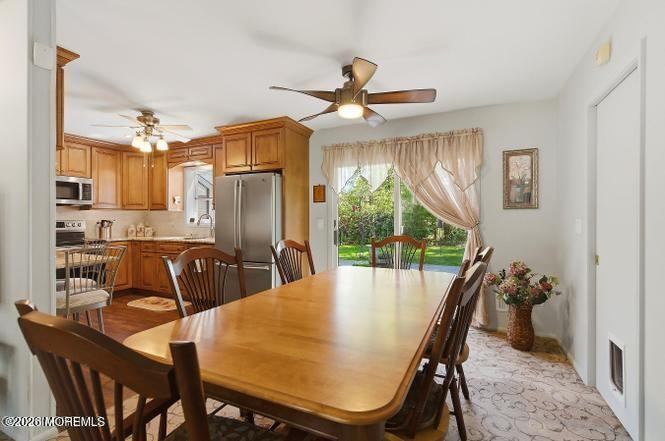 1163 Manor Dr - Photo 4 of 14