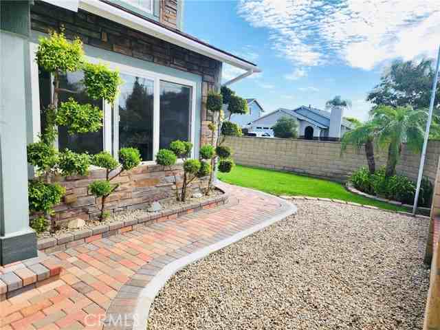 3830 Daisy Dr - Photo 3 of 16