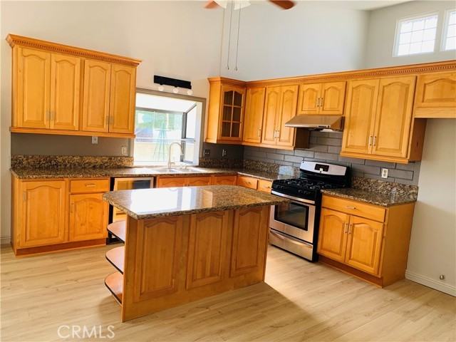 3830 Daisy Dr - Photo 7 of 16
