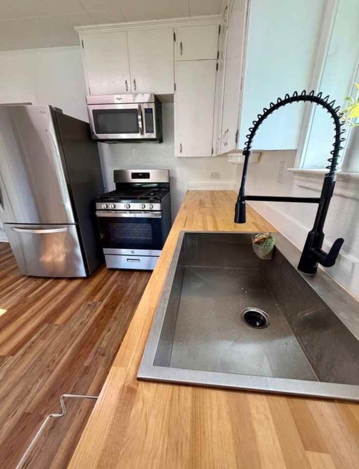 428 10th Ave N - Photo 2 of 9