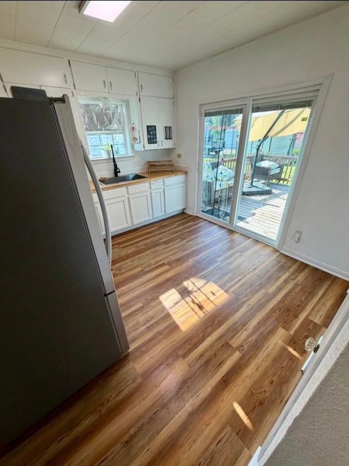 428 10th Ave N - Photo 3 of 9
