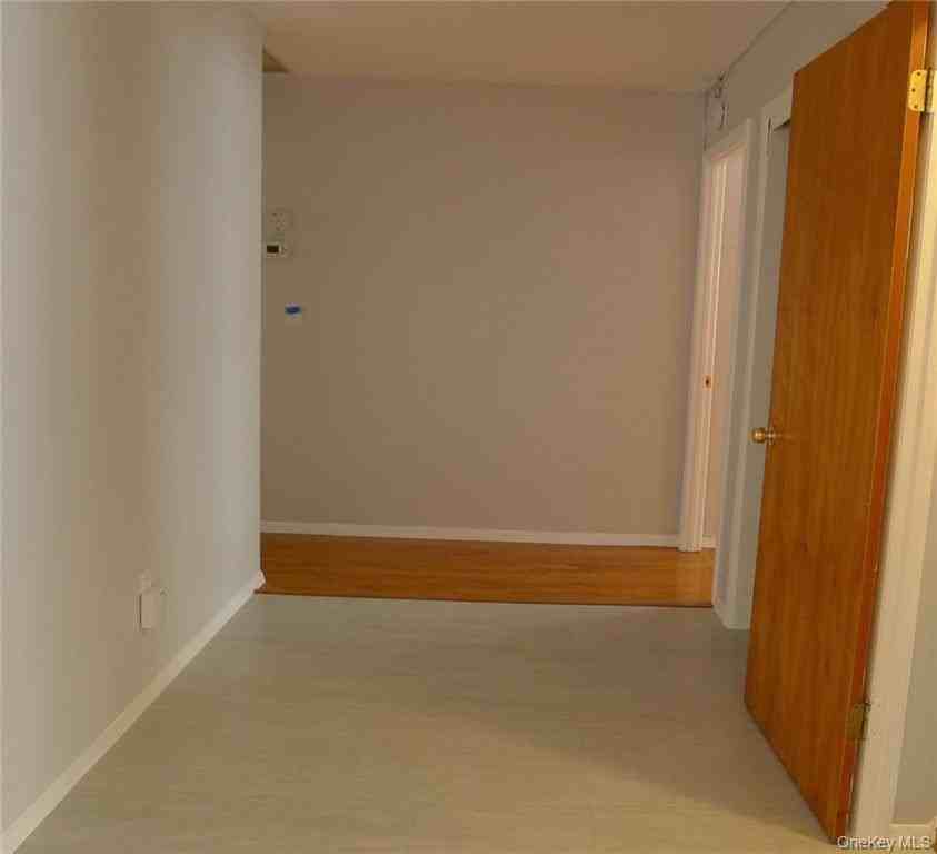 156 Truman Ave - Photo 2 of 17
