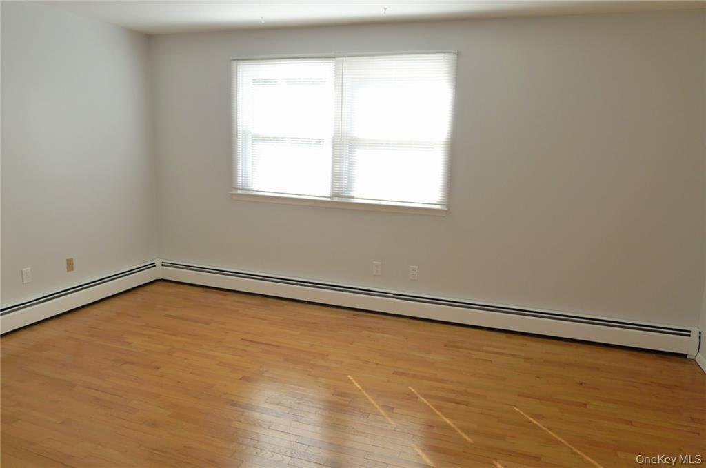 156 Truman Ave - Photo 6 of 17