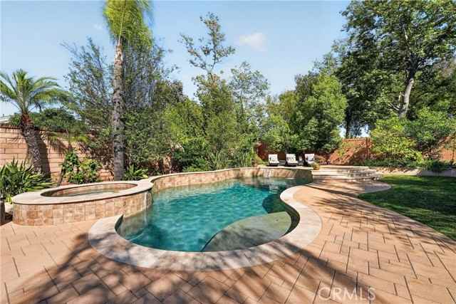 31932 Old Hickory Rd - Photo 2 of 49