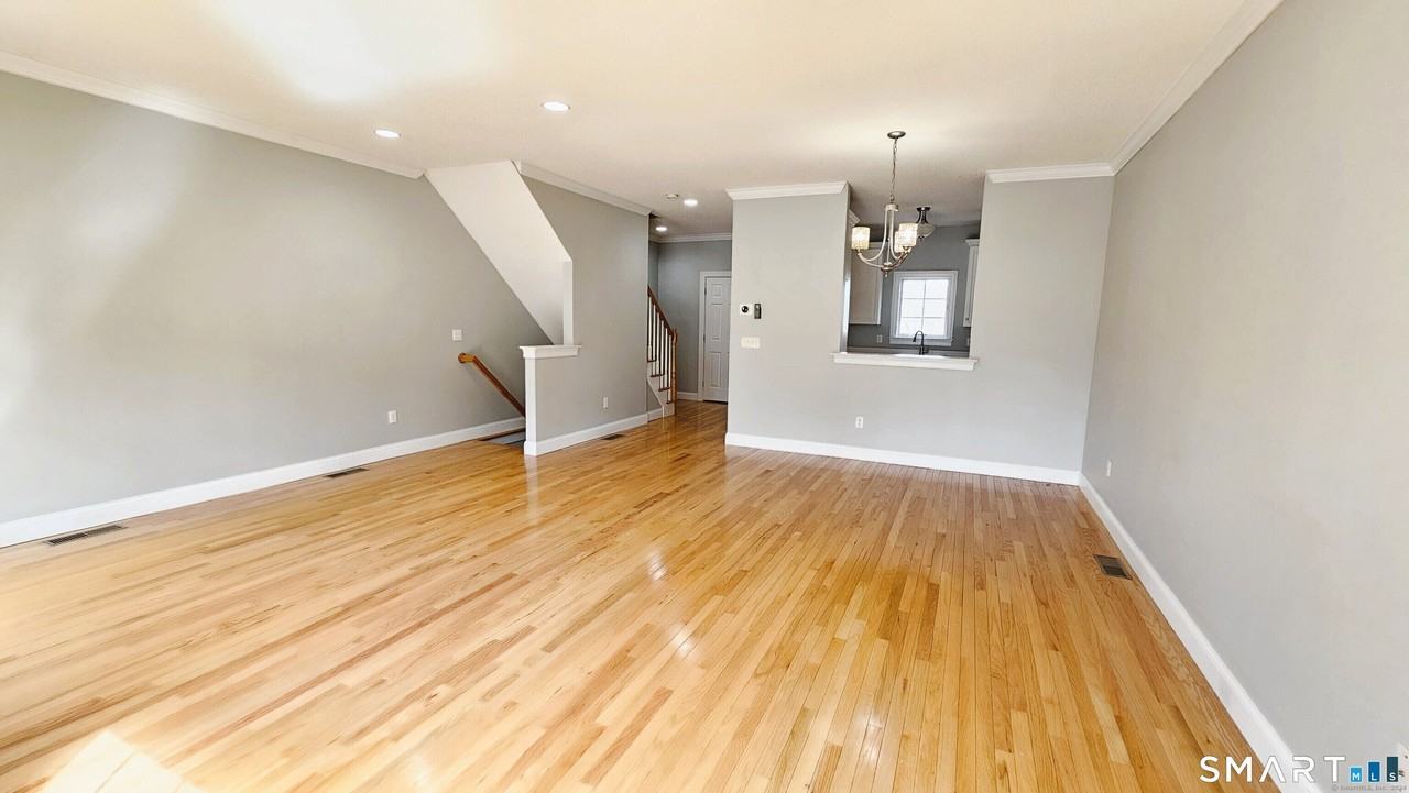 1158 Hartford Tpke - Photo 6 of 20