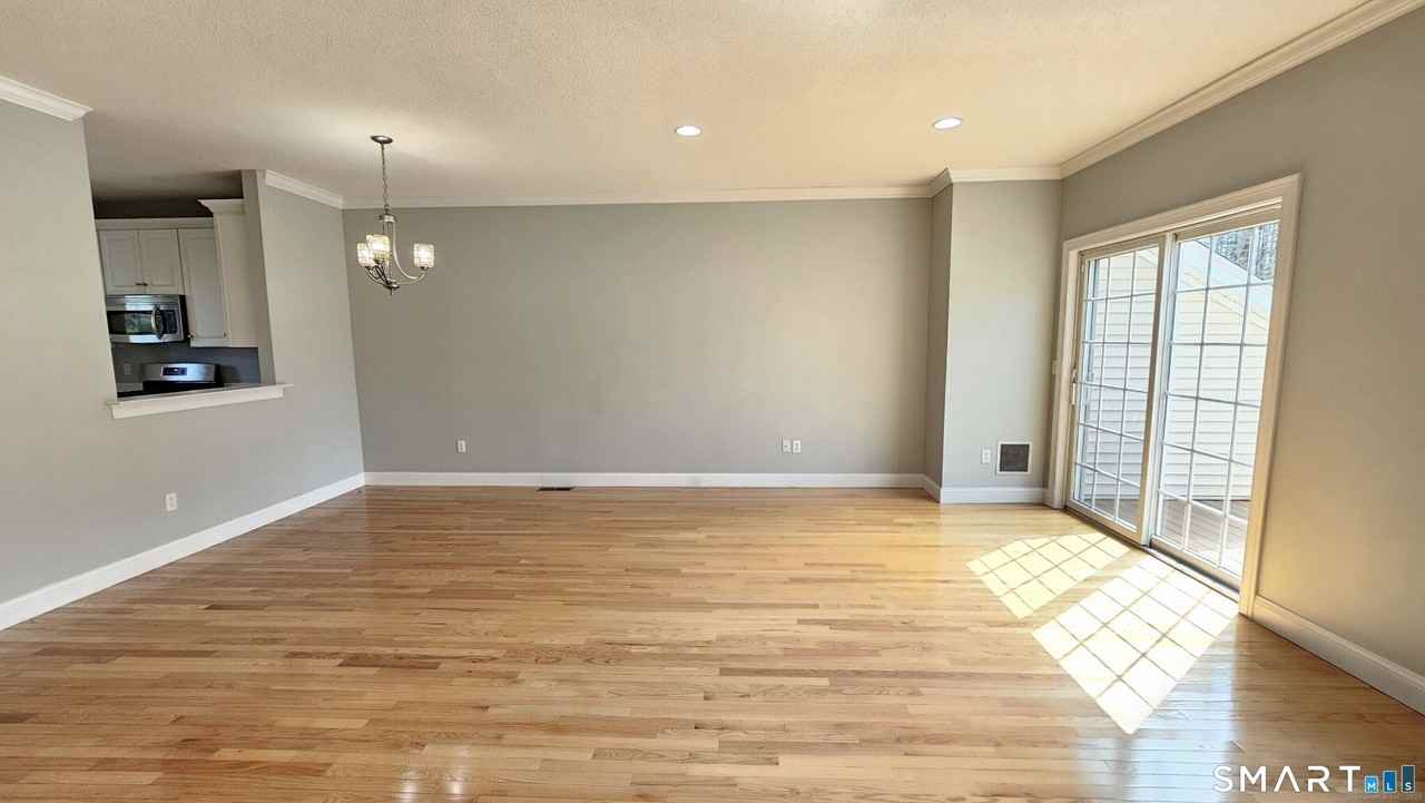 1158 Hartford Tpke - Photo 7 of 20